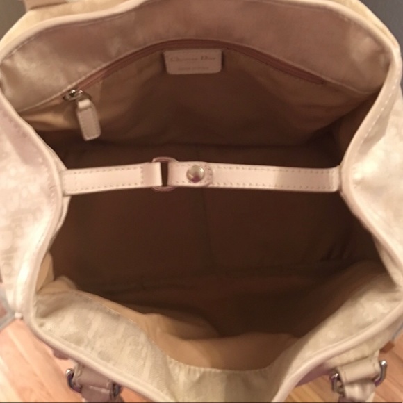 *SOLD* GORGEOUS WINTER WHITE VINTAGE CHRISTIAN DIOR DIORISSIMO SHOULDER TOTE - Picture 9 of 13